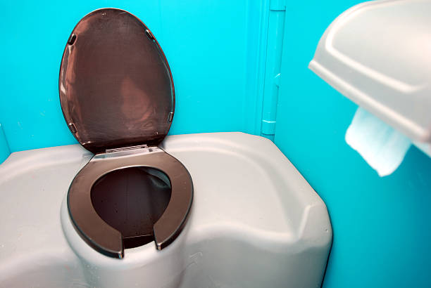 Porta potty delivery and setup in Romoland, CA